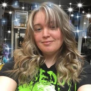 Meet your Posher, Lisa